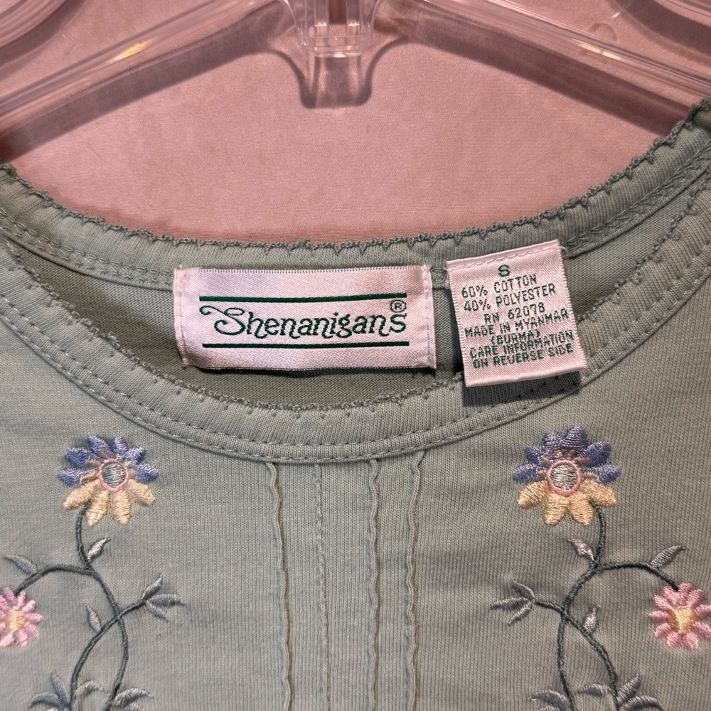 Shenanigans Floral Embroidered Tee Sage Green Size Small - Picture 4 of 8